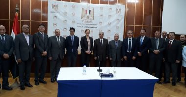 وزير الكهرباء يشهد توقيع عقد بين سيمنس والقابضة لتوريد برمجيات نظام التحكم بالدلتا