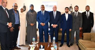 محافظ جنوب سيناء يلتقى وفدا من الإمارات بشأن اجتماع الشراكة العربية
