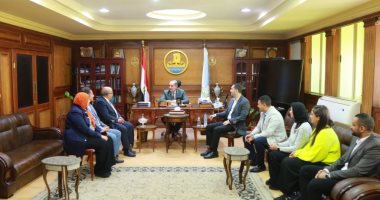 محافظ كفر الشيخ يستقبل وفد جامعة الإسكندرية لعرض مقترحات تطوير بلطيم والبرلس