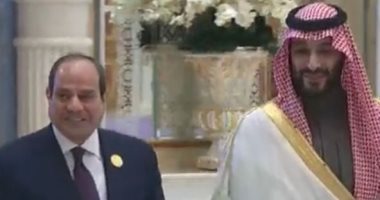 الرئيس السيسي يصل مقر انعقاد القمة "العربية - الصينية" فى الرياض