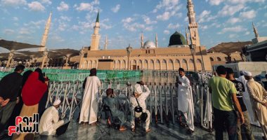 أجواء روحانية للمصلين داخل المسجد النبوى بالمدينة المنورة
