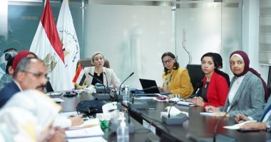 وزيرة البيئة: 226 شركة سجلت إلكترونيا للحصول على تراخيص العمل