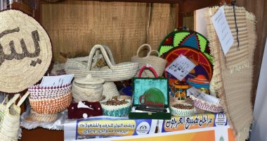 بعد الإقبال الكبير.. محافظ أسوان يقرر مد معرض أيادى مصر للإثنين المقبل 
