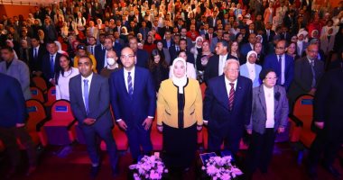 وزيرة التضامن: مصر سباقة فى تكريس مفاهيم التطوع والتبرع بالمال والعمل العام