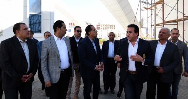رئيس الوزراء يتفقد المحال التجارية بنطاق مساكن مدينة 24 أكتوبر المطورة بالسويس