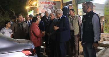 محافظ الجيزة يتفقد مشروع الصرف الصحى بشارع الإخلاص وجهود شفط تجمعات المياه 