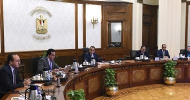 مدبولى يوجه بتحديد عدد من المشروعات التنموية بالدراسة الخاصة بمنطقة المثلث الذهبى