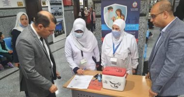 وكيل صحة دمياط يشهد انطلاق حملة التطعيم ضد مرض شلل الأطفال 