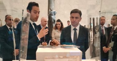 وزير خارجية جمهورية شمال مقدونيا يزور متحف الحضارة