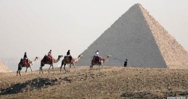 حضارة الفراعنة تبهر العالم.. سحر أهرامات الجيزة بعدسة وسائل إعلام الصين