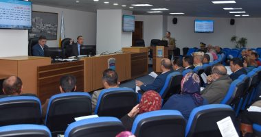محافظ الإسكندرية يوافق على إطلاق اسم السباح "نبيل الشاذلى" على شاطئ رأس التين 