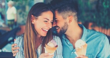 الحب مش كلام.. 5 حاجات الراجل بيعملها مع الست اللى بيحبها