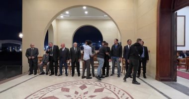 قيادات الثقافة في عزاء شيخ النقاد صلاح فضل.. صور
