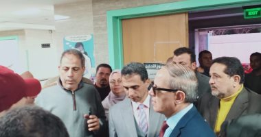 محافظ كفر الشيخ يوفد وكيل وزارة التعليم لتقديم العزاء لأسرة طالب توفى فى حادث سير