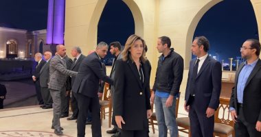 وزيرة الثقافة تقدم واجب العزاء لأسرة شيخ النقاد صلاح فضل.. صور