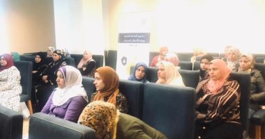 القومى للمرأة بسوهاج يعقد ورشة للسيدات لتوثيق حرفة التلى