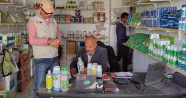 زراعة الإسماعيلية تكثف حملاتها على محال المبيدات بالقنطرة شرق.. صور