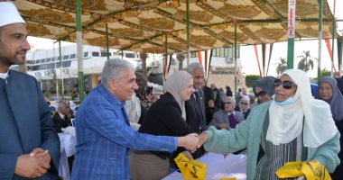 يوم ترفيهى لكبار السن على ضفاف بحيرة التمساح فى الإسماعيلية