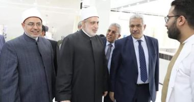وكيل الأزهر ورئيس الجامعة يفتتحان وحدة الغسيل الكلوى لعلاج المرضى بالمجان بدمياط