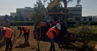 جهاز التطوير والتجميل بالإسماعيلية يواصل أعماله فى رفع كفاءة المسطحات الخضراء