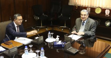 وزير الكهرباء يستقبل سفير الهند بالقاهرة لبحث التعاون بين القطاع والشركات الهندية