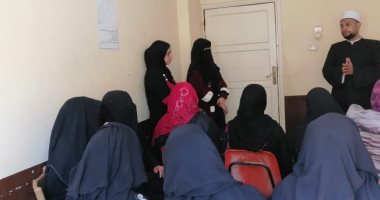 "القومى للمرأة" بسوهاج يواصل فعاليات جلسات الدوار بقرى حياة كريمة