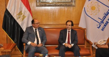 انطلاق ندوة الأمن السيبراني والجرائم الإلكترونية بجامعة حلوان.. صور