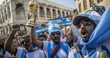 احتفالات جنونية مبكرة لجماهير الأرجنتين انتظارا لحلم التتويج بالمونديال