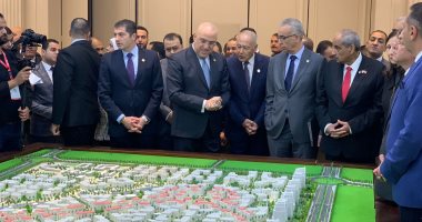 وزير الإسكان يفتتح معرض مشروعات إسكان العرب على هامش مؤتمر الإسكان العربى السابع 