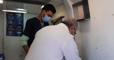 صحة جنوب سيناء: توقيع الكشف على 1736 مواطنا ضمن قوافل حياة كريمة.. صور
