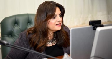 وزيرة الهجرة تتابع عن كثب موقف المصريين المصابين بحادث سفينة البحر الأسود