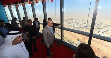 وزير الإسكان يصطحب نظراءه العرب فى زيارة موسعة للمشروعات بالعاصمة الإدارية