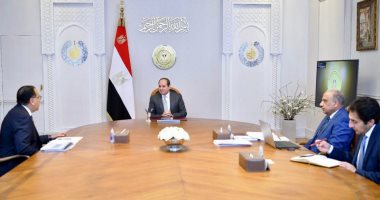 الرئيس السيسي يتابع خطة إصلاح وتطوير شركات قطاع الأعمال العام وحسن إدارة الأصول التابعة لها.. ويوجه بتأهيل وتدريب القدرات المهنية والفنية.. ويستعرض مستجدات تطوير شركة "النصر" للسيارات