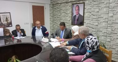 وكيل تعليم الجيزة يجتمع بموجهى العموم لمناقشة استعدادات امتحانات الفصل الدراسى