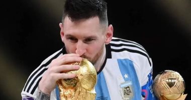 حماقى يحتفل براقصي التانجو: من مارادونا 1986 لميسي 2022.. 36 سنة تشجيع كورة للأرجنتين