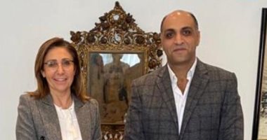 تفاصيل مشروع حملة "لن يضيع" لإنشاء متحف الخالدين ومركز تراث رموز مصر.. وائل السمرى يلتقى وزيرة الثقافة ويؤكد: المقترح يقدم  عرضا مبهرا لتراث الرموز.. ونيفين الكيلانى ترحب وتعد بالتنفيذ.. إنفوجراف