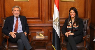 رانيا المشاط تبحث مع السفير الإيطالى نتائج مؤتمر المناخ COP27