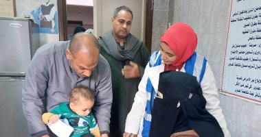 حياة كريمة بالمنوفية.. الكشف على 285 حالة فى قافلة بقرية "دبركى"