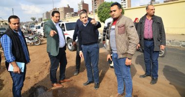 محافظ الغربية يتفقد مشروعات التطوير بكفر الزيات وطنطا