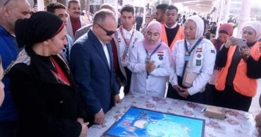 جامعة حلوان تطلق مشروع طلابى لتجميل الكليات وزراعة ألف شجرة.. صور