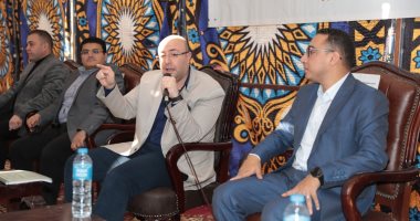 محافظ بنى سويف يشهد فعاليات الحوار المجتمعى استعدادا للمرحلة الثانية من "حياة كريمة"