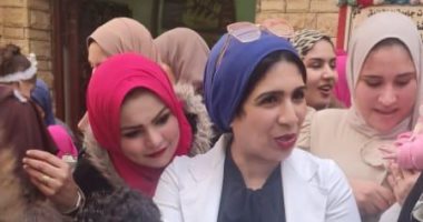 الأطفال مرضى التمثيل الغذائى يحتفلون بطبيبتهم فى جامعة الزقازيق