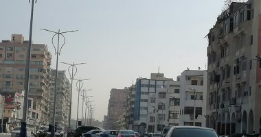 بورسعيد تشهد طقسا خريفيا معتدلا.. وانتظام حركة الملاحة بالقناة.. صور