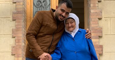  80 سنة في خدمة التعليم.. صندوق محسوب يرصد حكاية "أم محمد" أشهر سيدة ببورسعيد
