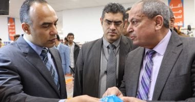 نائب محافظ المنيا يتفقد مجمعات غذائية ومحال تجارية بمركز مغاغة
