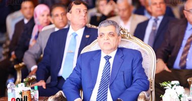 أسامة ربيع: 40% زيادة فى إيرادات قناة السويس عن العام الماضى
