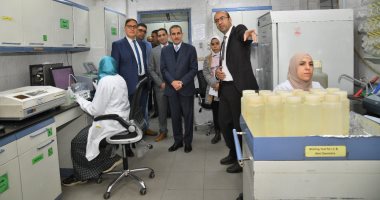 محافظ الغربية يتفقد شركة مياه الشرب والصرف الصحى ..صور