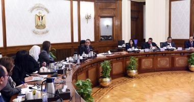 رئيس الوزراء: الدولة تولى المشروع القومى لتنمية الأسرة المصرية اهتماما كبيرا