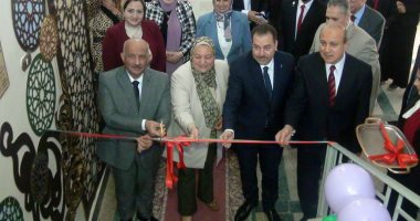 كلية التربية جامعة الزقازيق تدشن مشروع لتجميل الكلية بمشاركة الطلاب.. صور