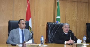 محافظ المنيا يتابع معدلات تنفيذ مشروعات المبادرة الرئاسية حياة كريمة